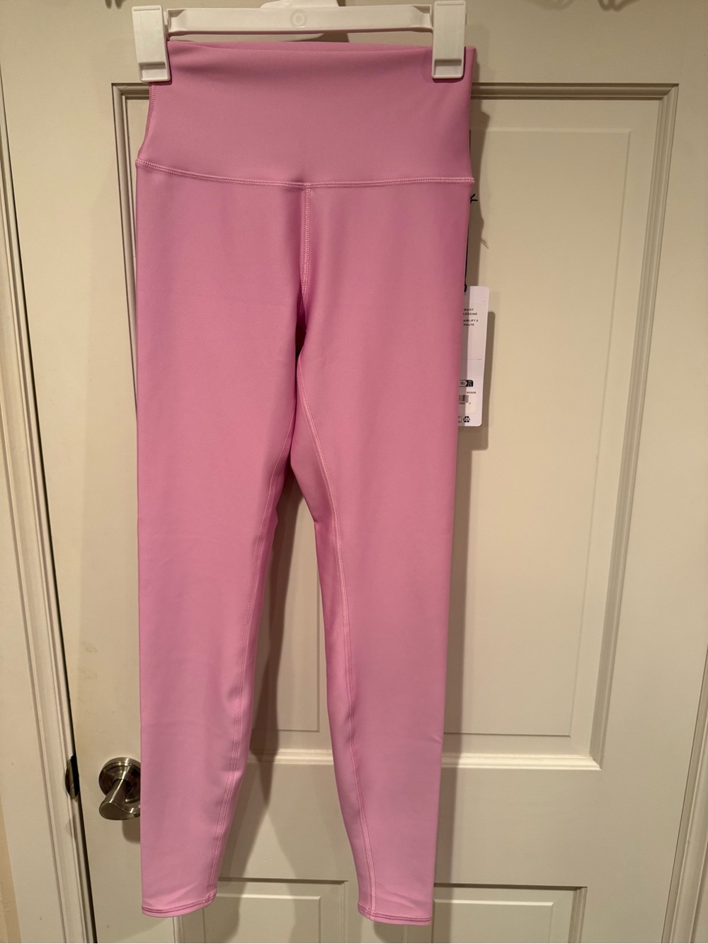 NWT ALO Yoga Candy Heart Pink High Waist Airlift Leggings Small Inseam 28”